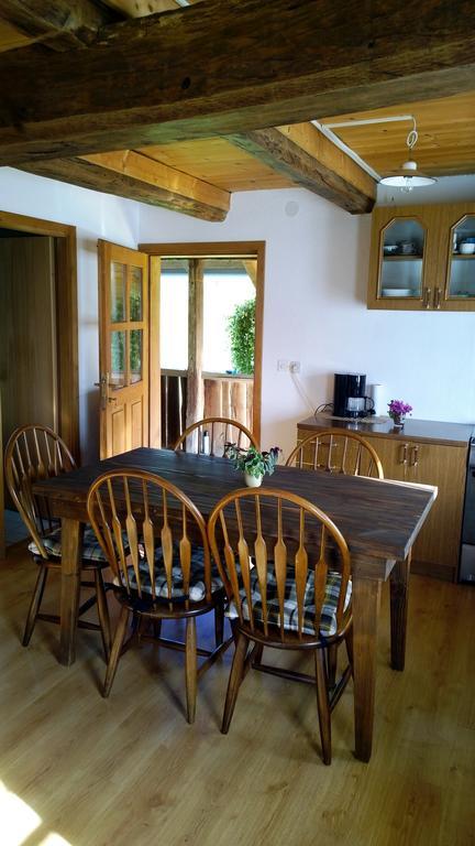 Rustic Home Mia Duga Resa Værelse billede