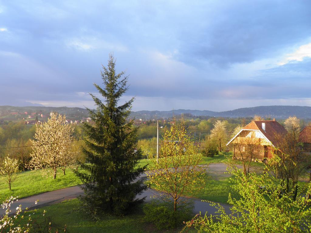 Rustic Home Mia Duga Resa Værelse billede
